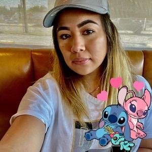 Meet your Posher, Deby